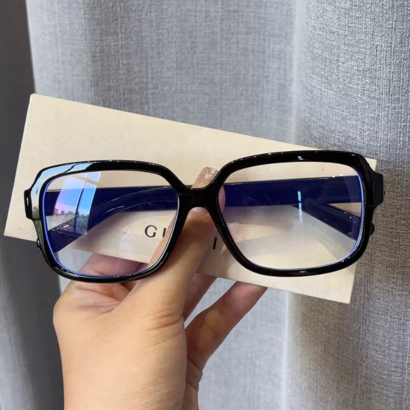 Fashionable Square Glasses with Lenses
