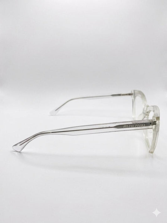 Montura Oftálmica Miu Miu – Transparente Crystal Cat-Eye Elegance