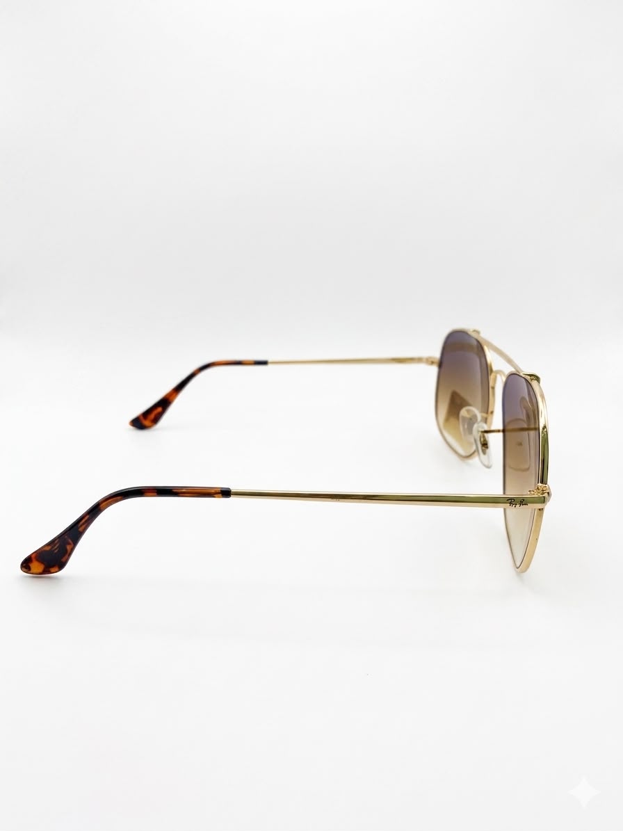 Gafas de sol estilo aviador Ray-Ban en tono dorado