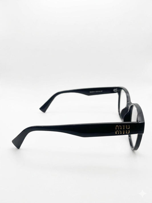 Lentes Miu Miu en color negro