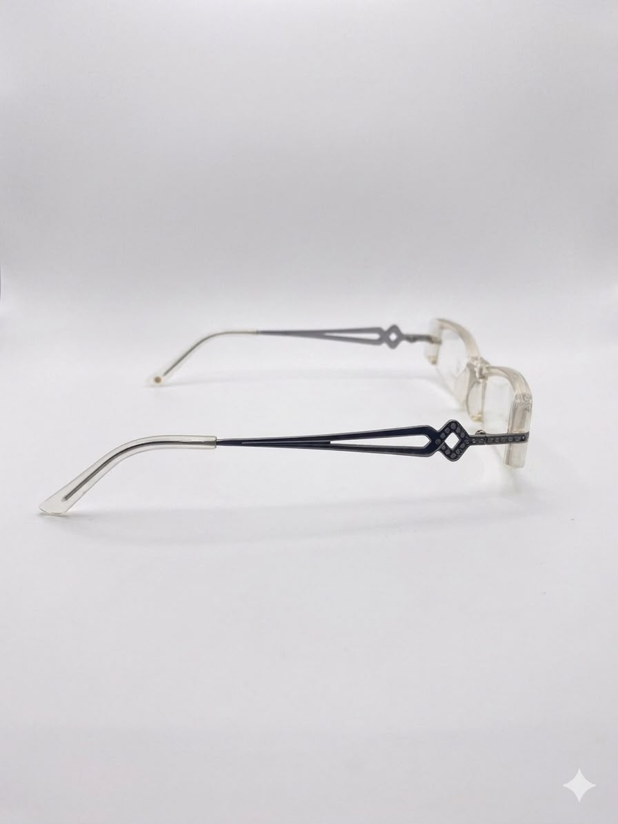 Gafas graduadas Victoria Sun con detalle de pedrería y varillas geométric