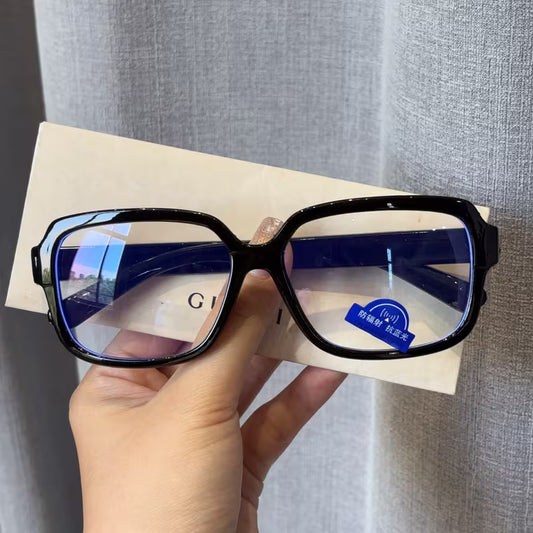 Fashionable Square Glasses with Lenses