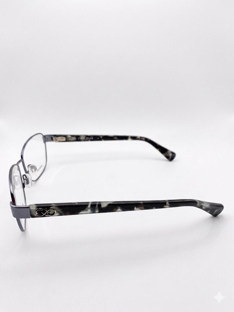 Cole Haan: Elegancia Arquitectónica en Acero Inoxidable