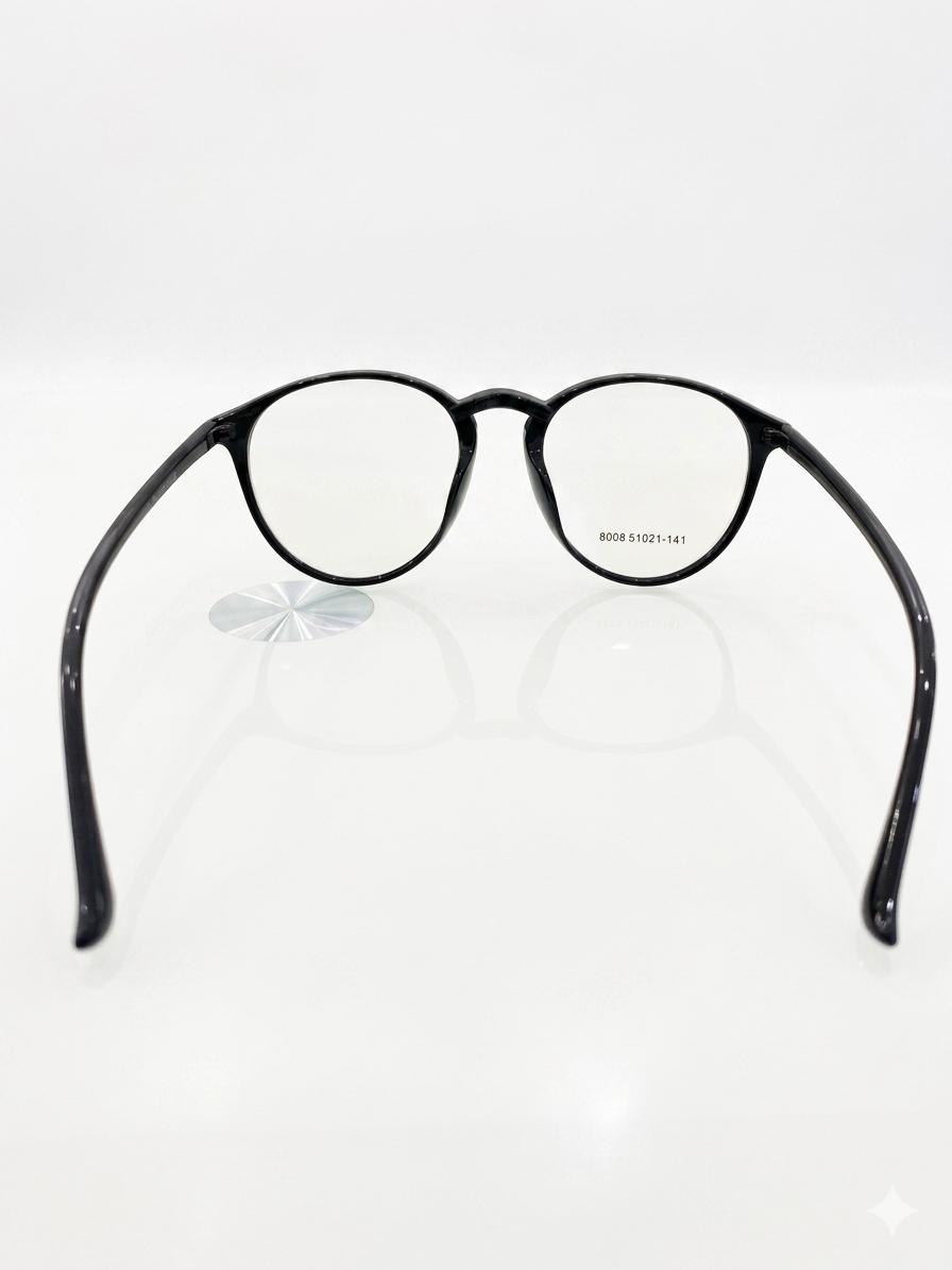 Elegancia Atemporal: Modelo 8008