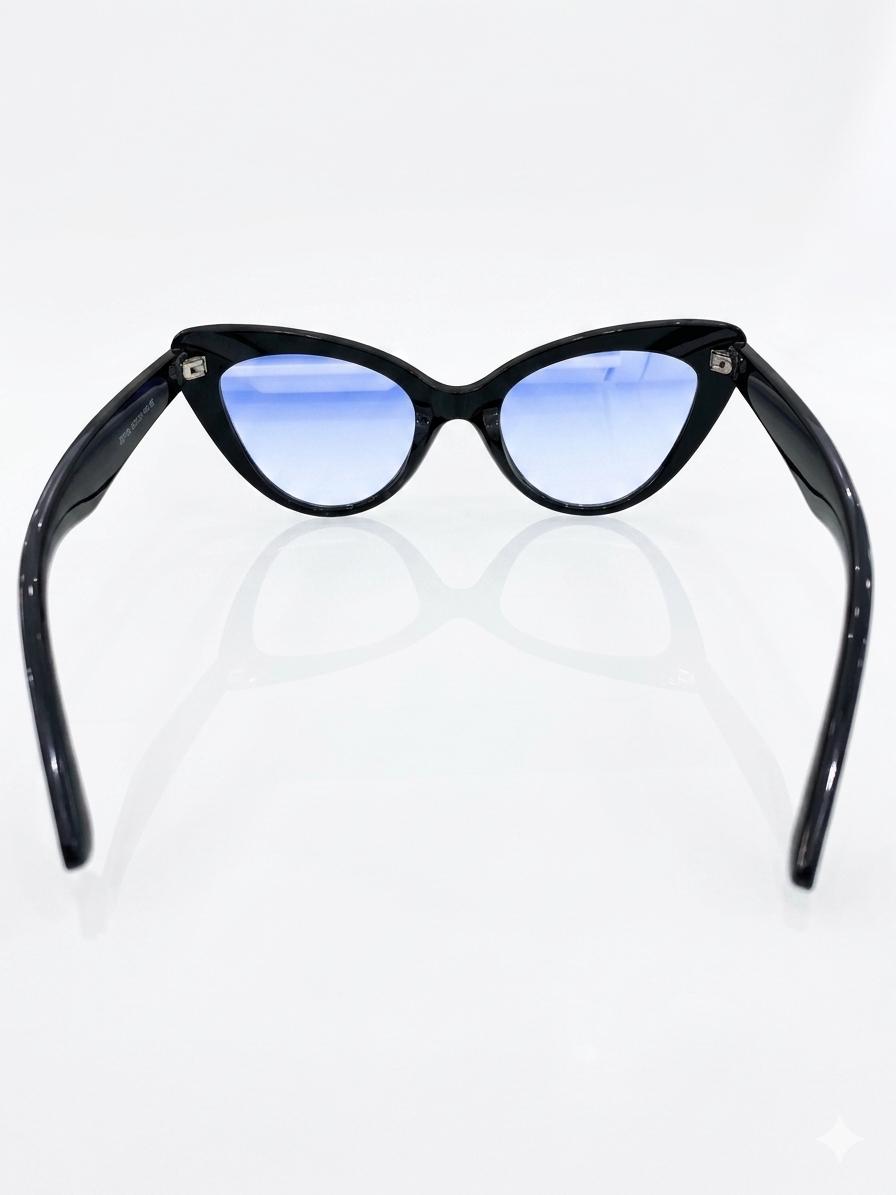 PERSPECTIVES: La Elegancia Redefinida en Miradas Cat-Eye
