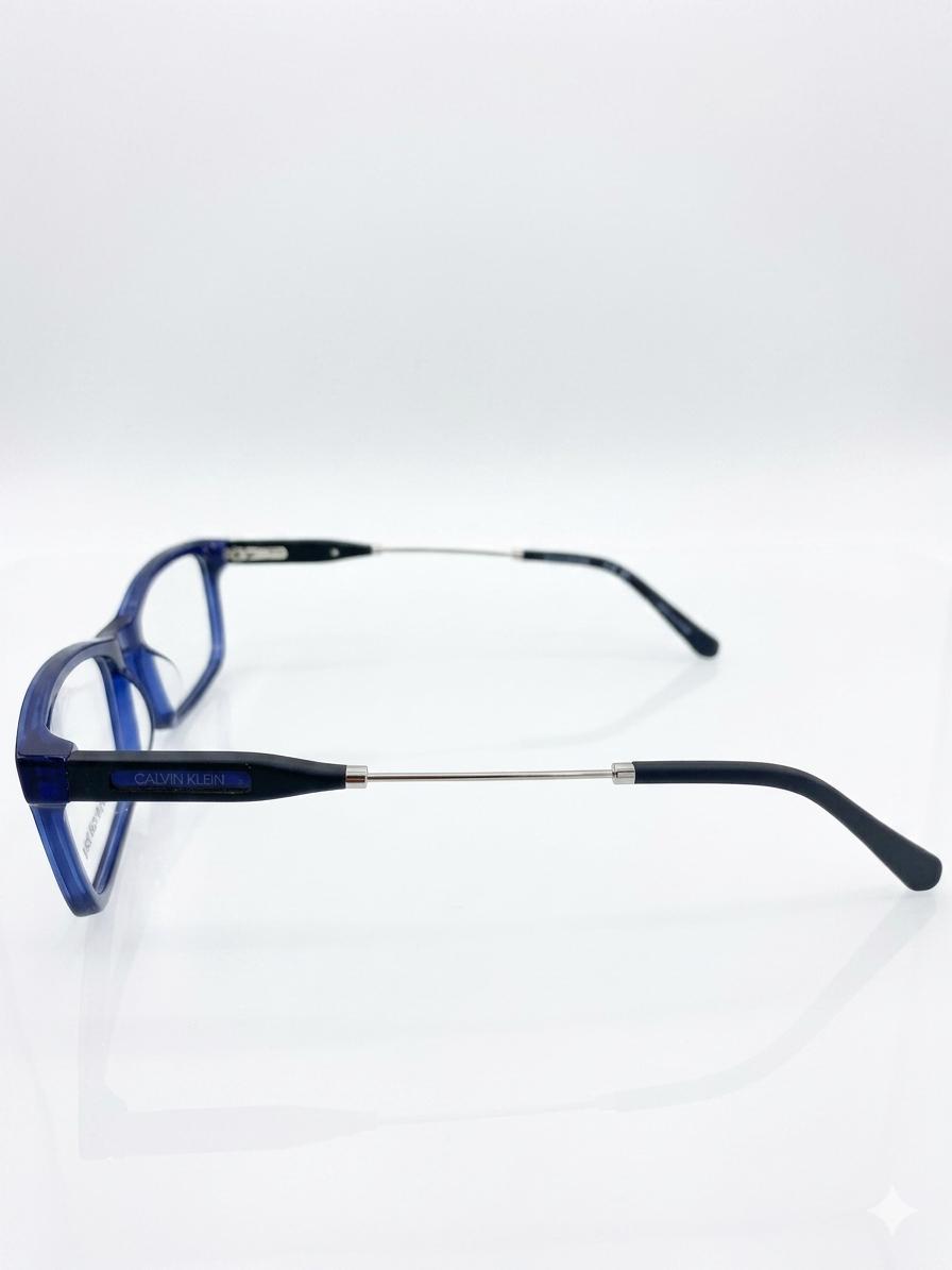 Gafas de Vista Calvin Klein Jeans – Montura Rectangular Azul Translúcido