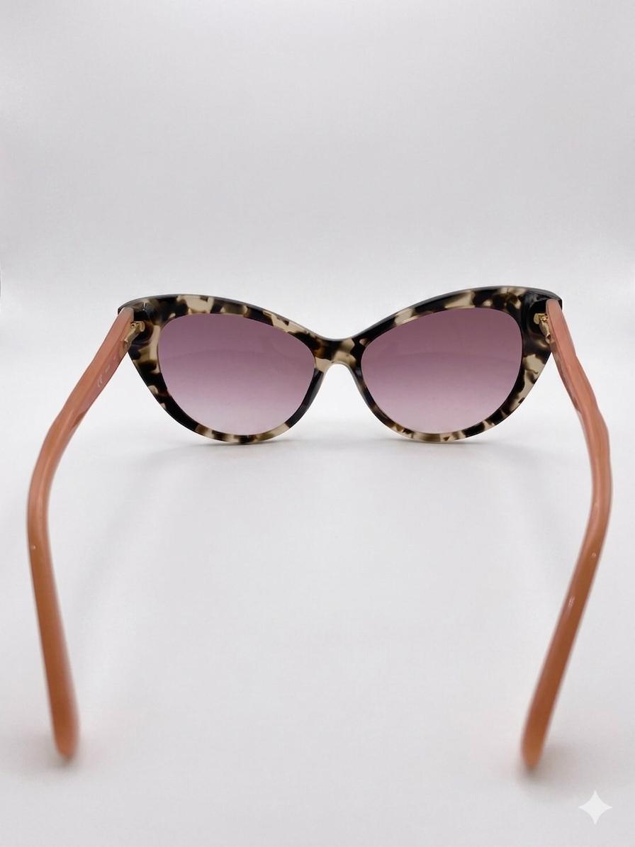 Gafas de Sol Nine West Estilo Cat-Eye Carey y Rosa – Elegantes y Chic