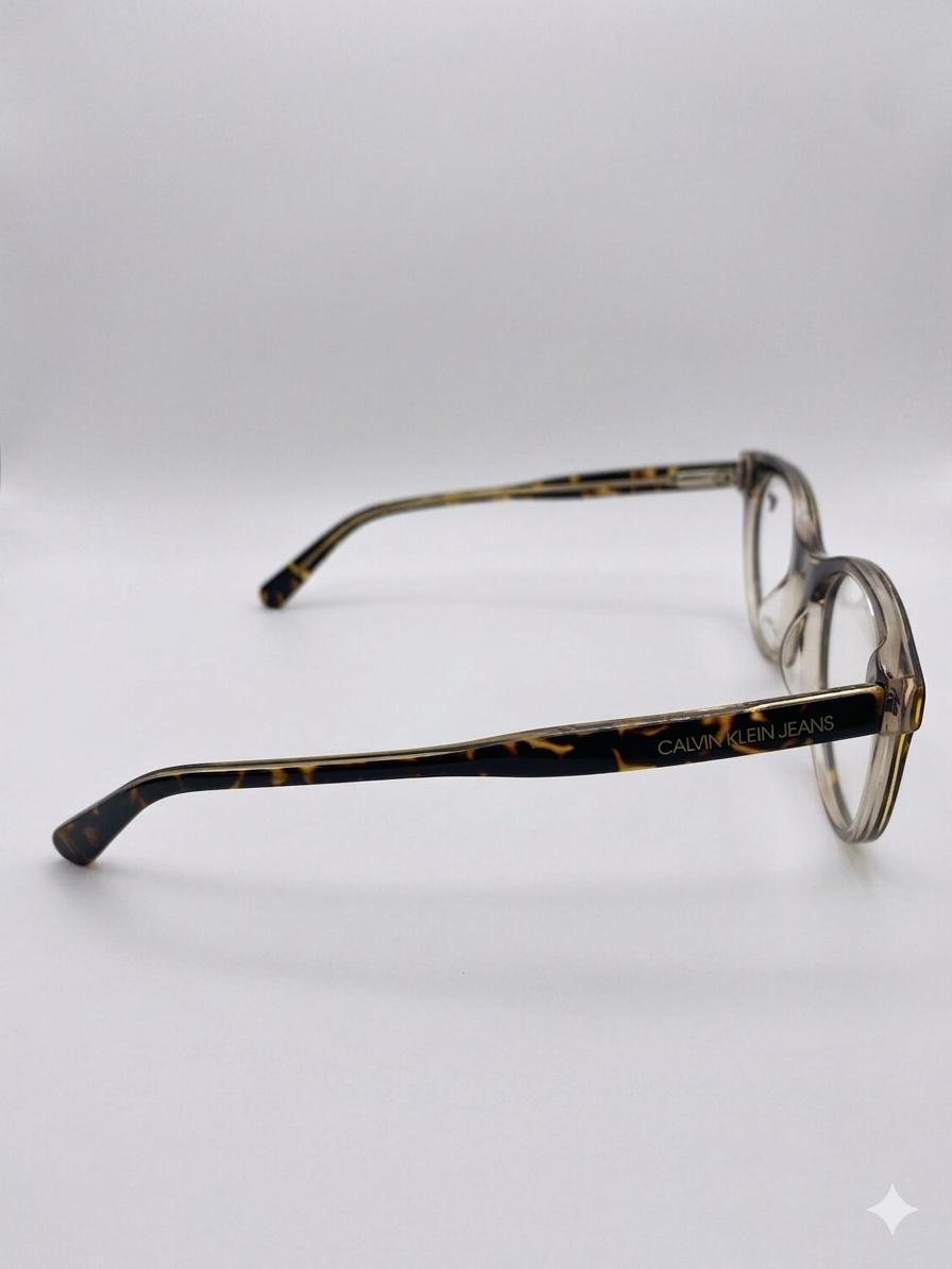 Gafas Calvin Klein Jeans de Carey con Montura Transparente y Estilo Cat-Eye