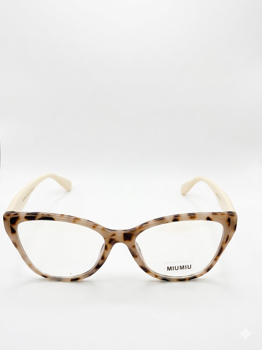 Lentes Oftálmicos Miu Miu Cat-Eye – Armazón Carey Claro y Patillas Beige