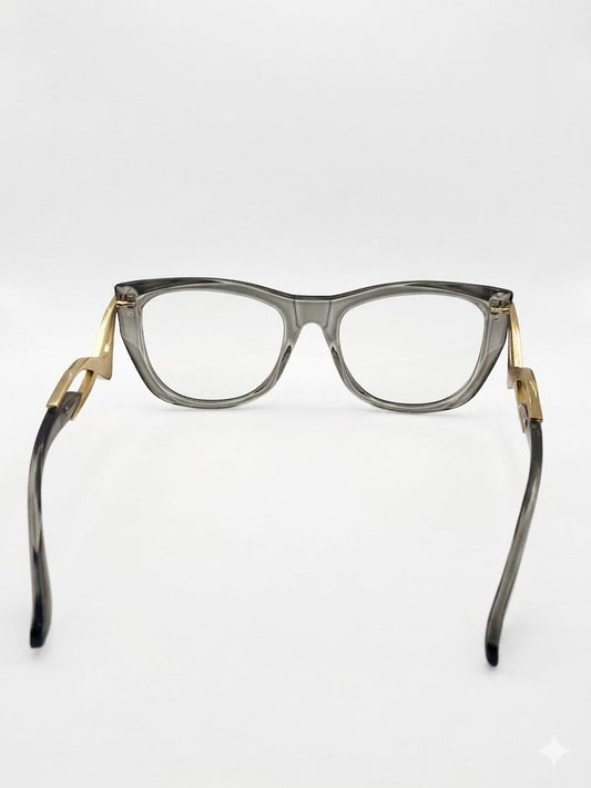 Lentes de Sol/Lectura Cat-Eye en Acetato Traslúcido Gris con Varillas Esculturales Doradas