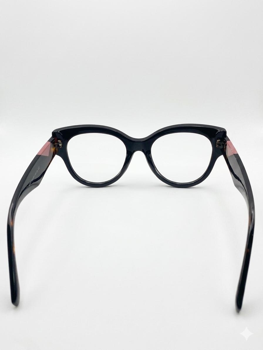 Gafas de Vista Cat-Eye en Negro Brillante con Varillas Carey y Detalle Geométrico