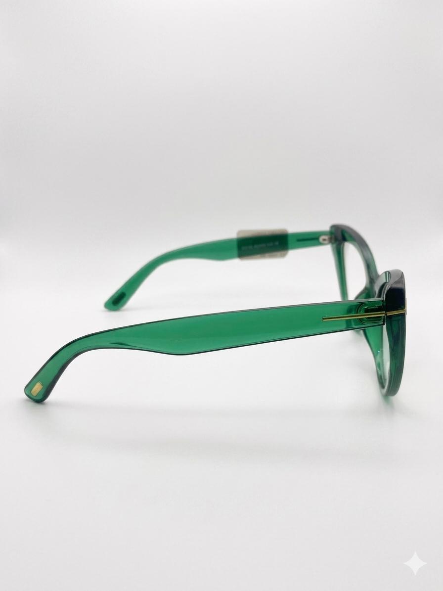 Gafas de Estilo Cat-Eye en Acetato Verde Translúcido