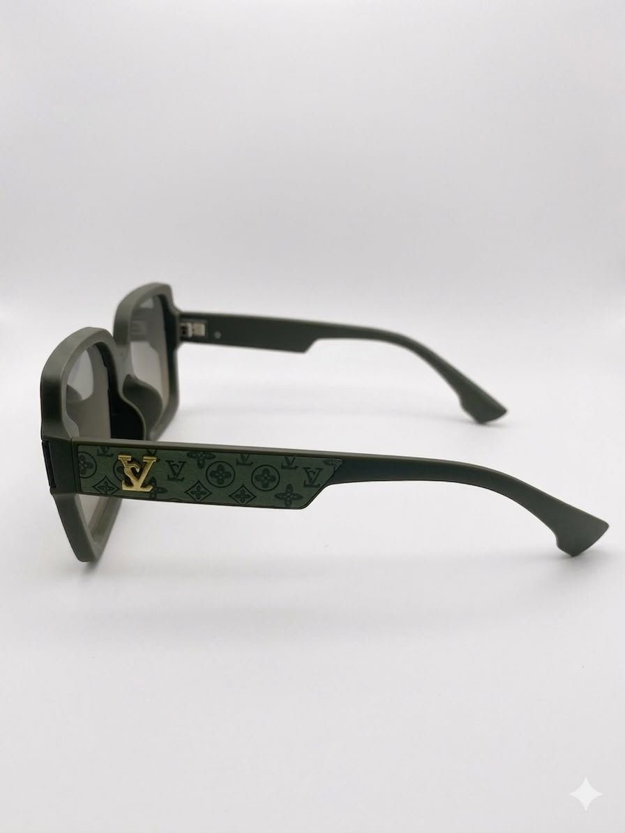 Gafas de sol de diseño con monograma y emblema metálic