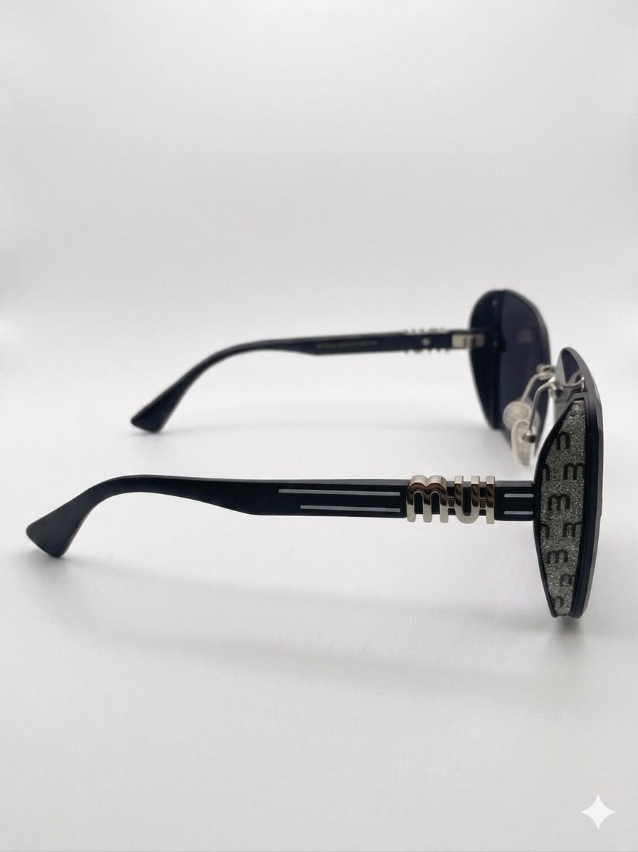 Gafas de Sol Miu Miu con Detalle de Glitter y Logotipo