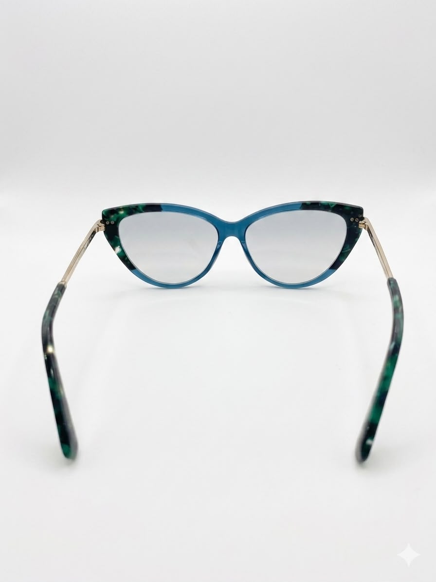 Gafas de sol Longchamp con montura ojo de gato en tono carey azul y verde.