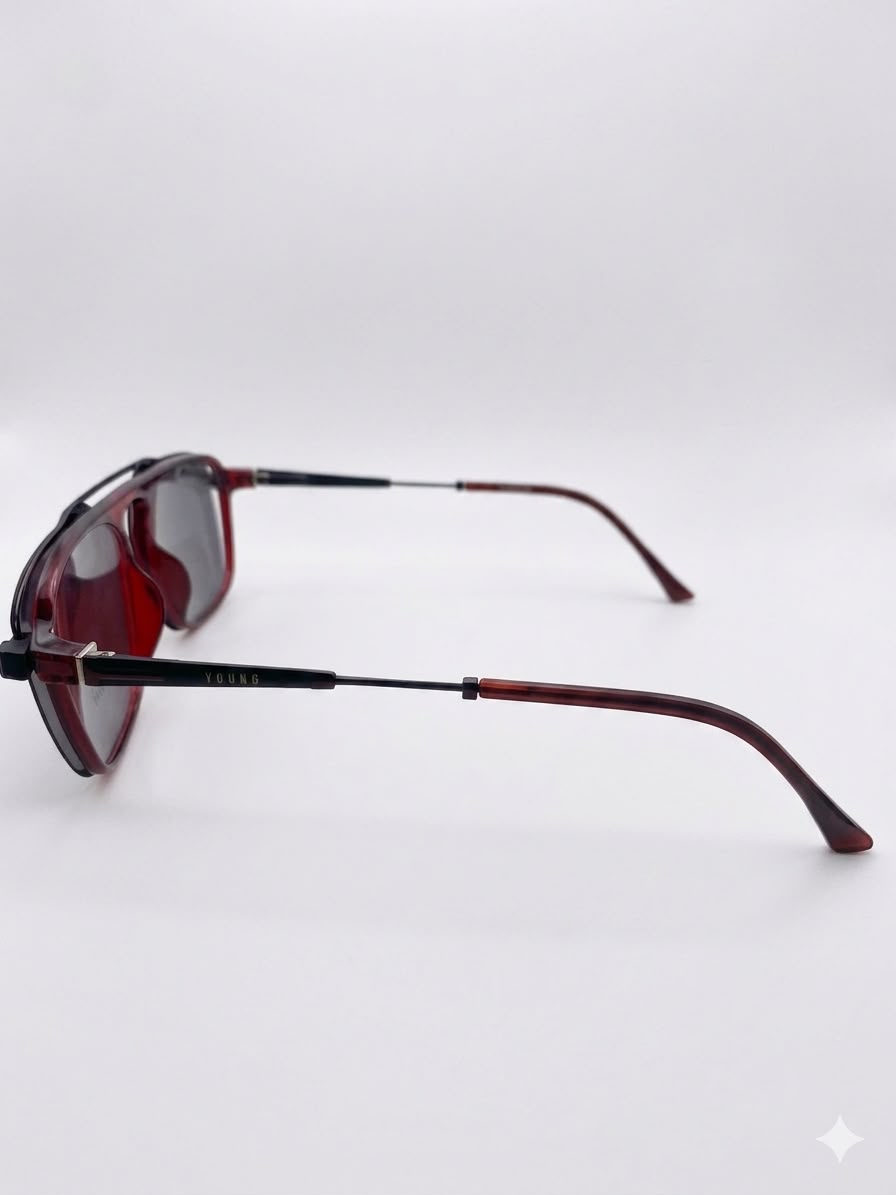 Gafas de sol estilo aviador con marco burdeos y detalle Young