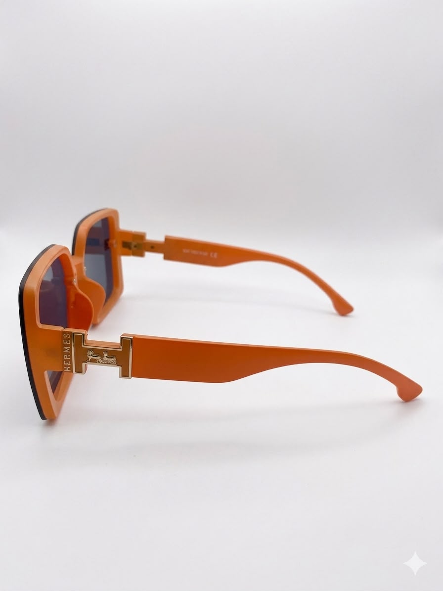 Gafas de sol estilo cuadrado con detalle lateral dorado