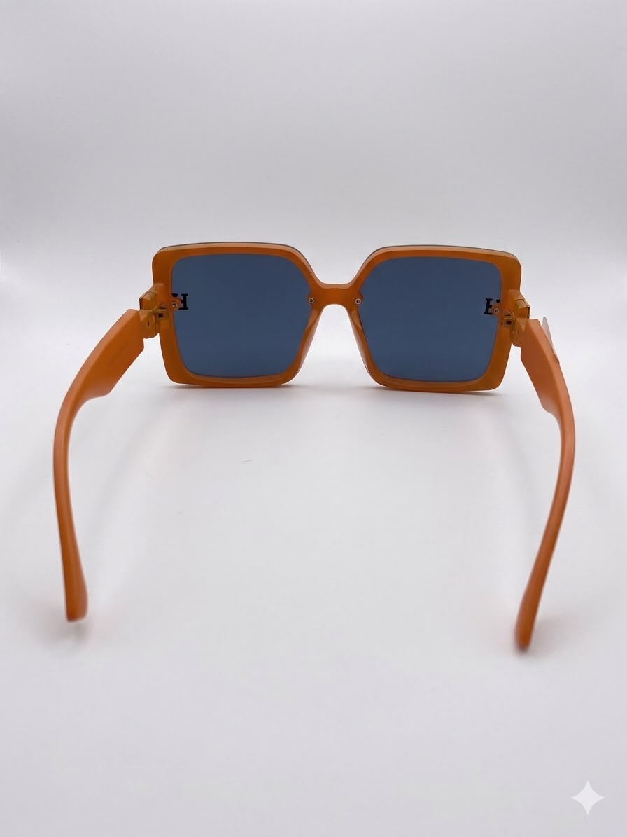 Gafas de sol estilo cuadrado con detalle lateral dorado