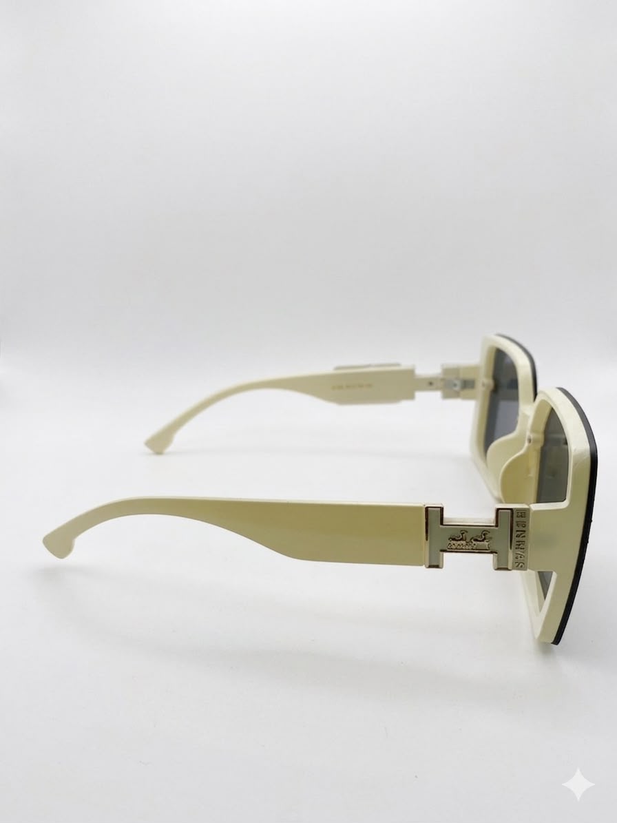 Gafas de Sol Estilo Oversized con Detalle de "H" en Patillas - Color Crema