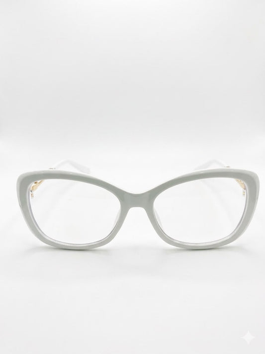 Gafas de diseño con marco blanco y detalles dorados