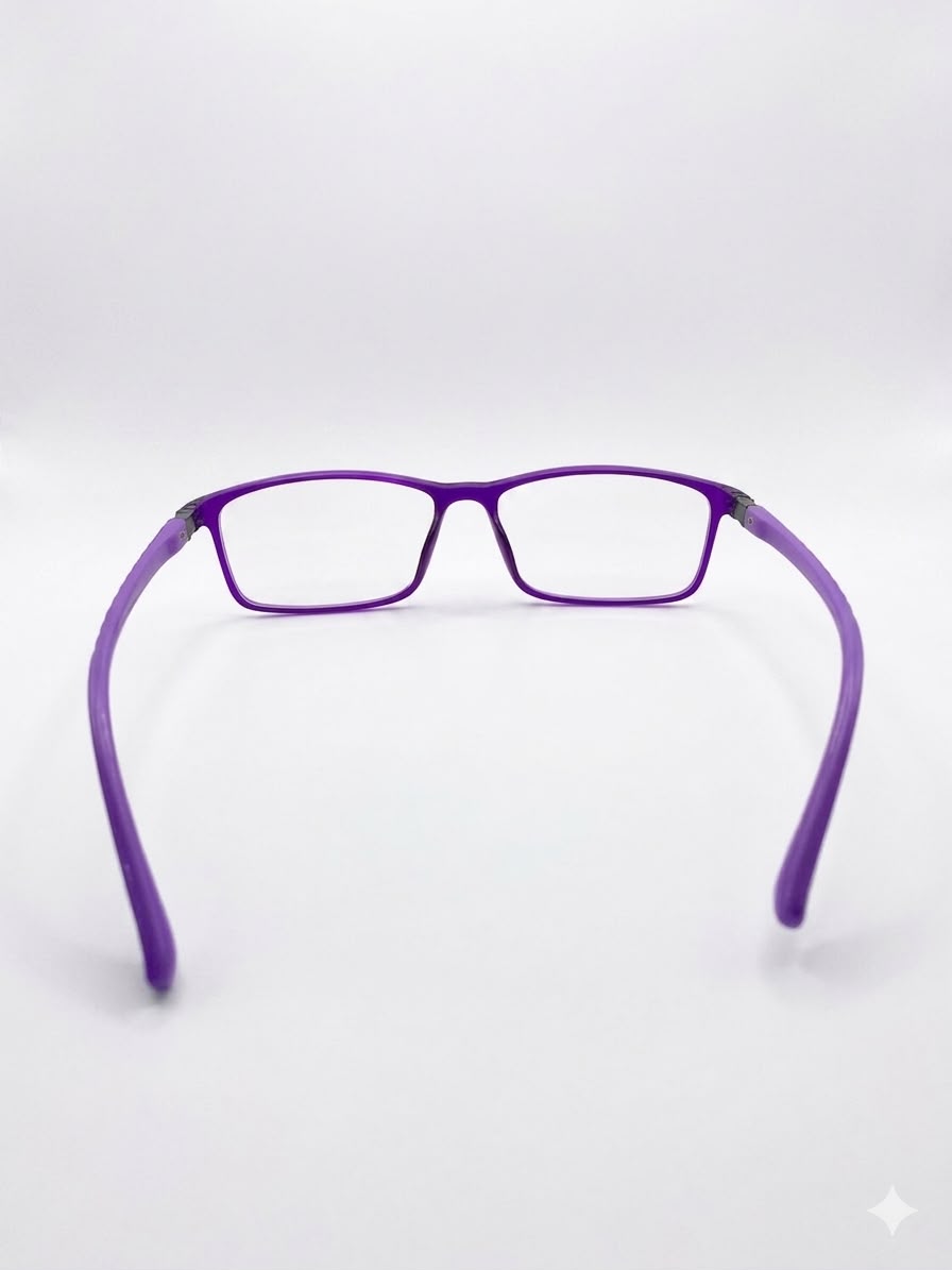 Montura Óptica de Diseño Moderno en Color Violeta (Modelo 8036)