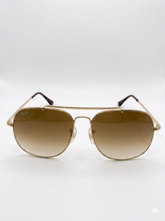 Gafas de sol estilo aviador Ray-Ban en tono dorado