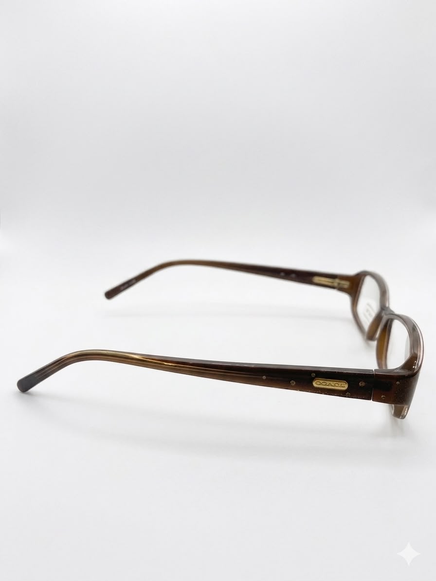 Gafas Coach: Edición de Fondo Limpio