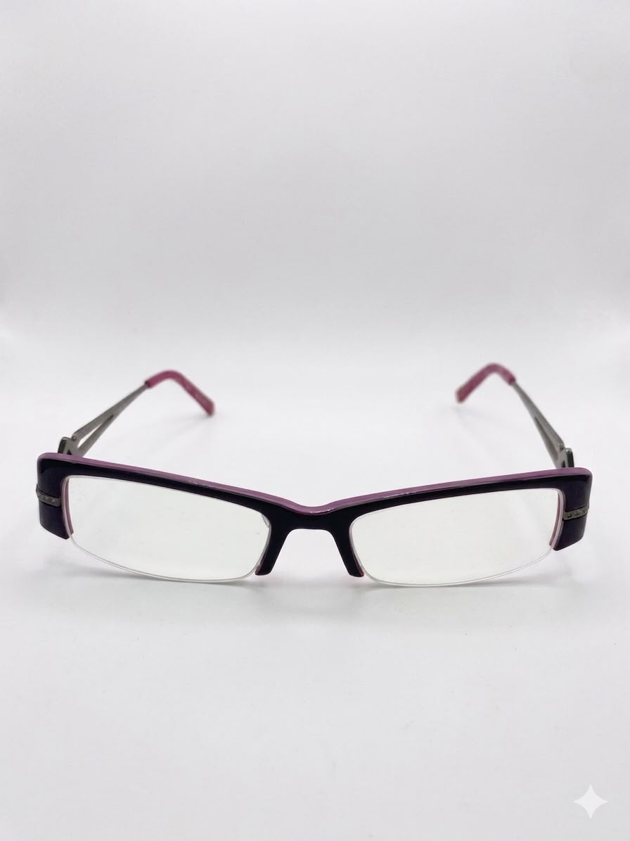 Eleva tu estilo con estas sofisticadas gafas de lectura, que combinan elegancia y funcionalidad.