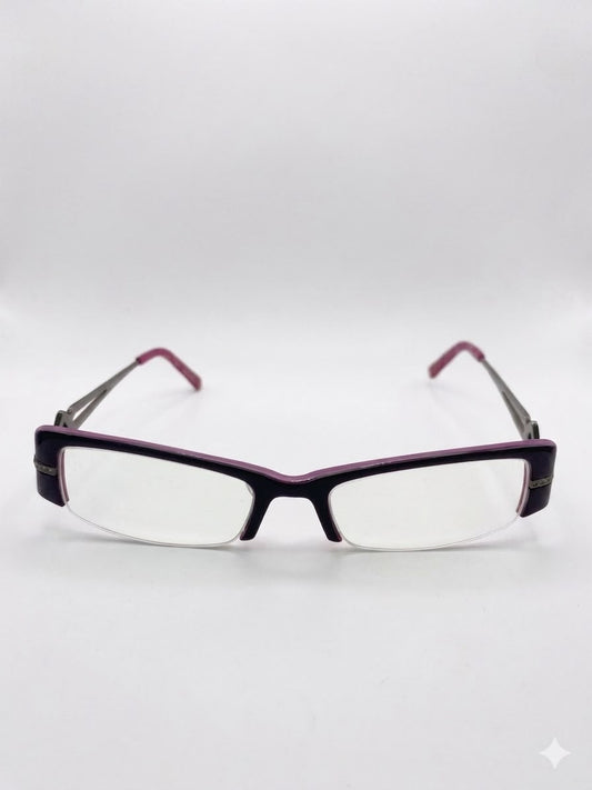 Eleva tu estilo con estas sofisticadas gafas de lectura, que combinan elegancia y funcionalidad.