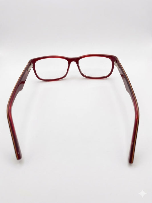 Gafas de diseño bicolor: Marco exterior oscuro con interior en tono rojo vibrante