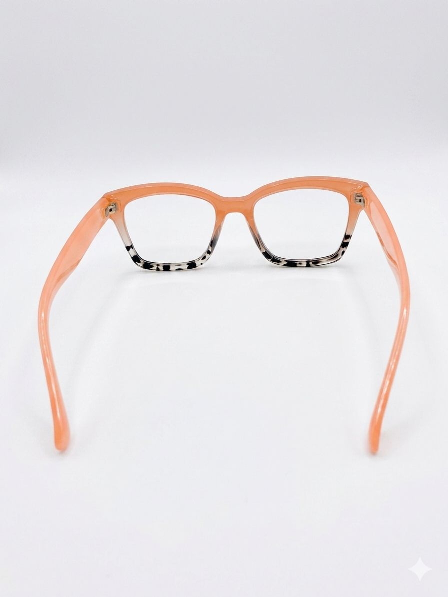 Lentes de lectura con diseño degradado y detalle en varilla.