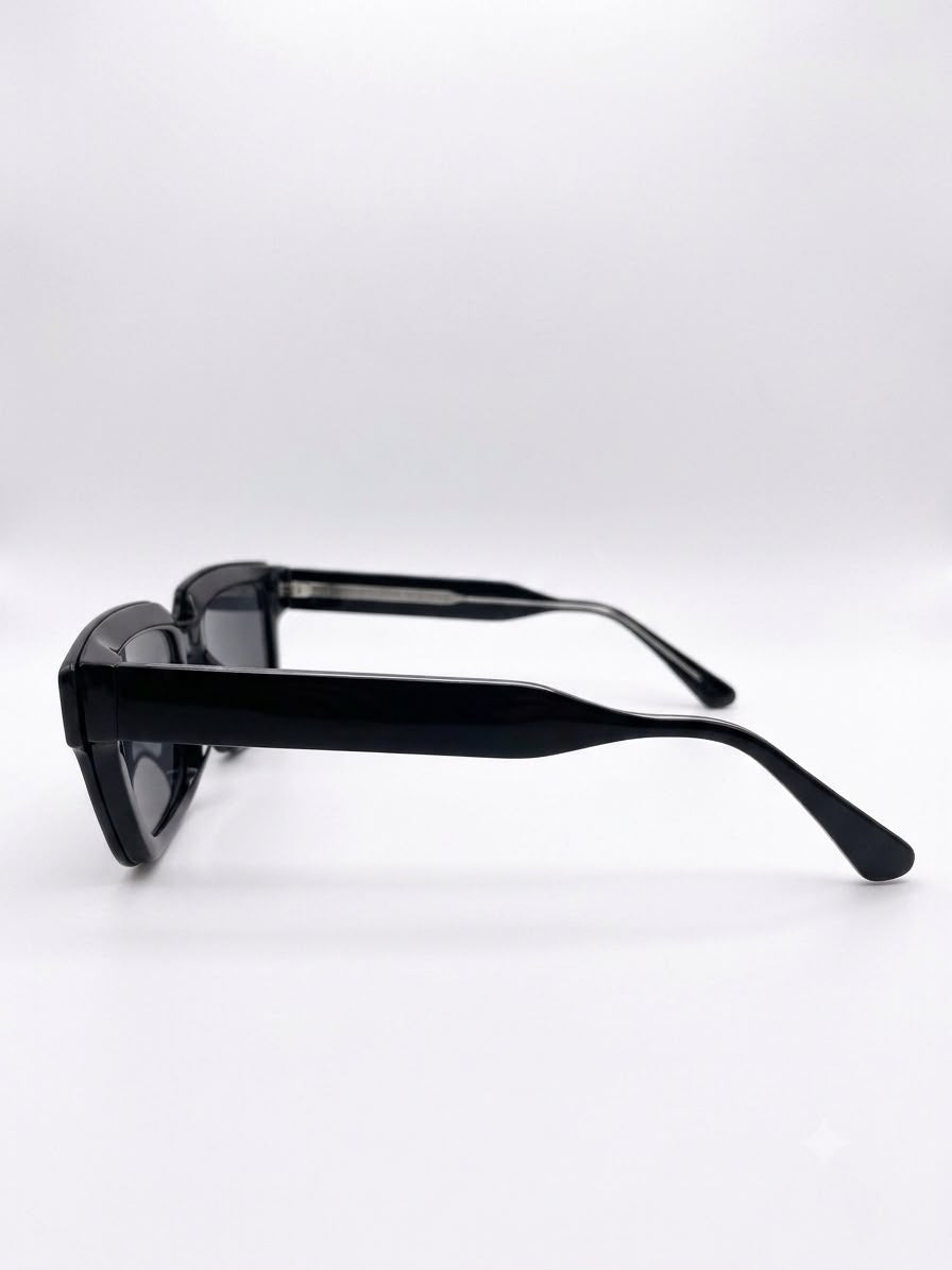 Gafas de Sol Otto Capuzzo - Marco Grueso Negro Rectangular (Modelo 8730)
