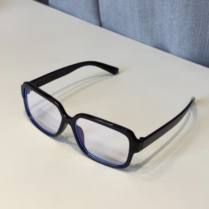 Fashionable Square Glasses with Lenses